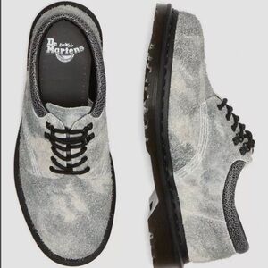Dr. Martens 8053 Grey Stonewashed Suede Oxford Shoes Men's Size 7 Women’s Size 8